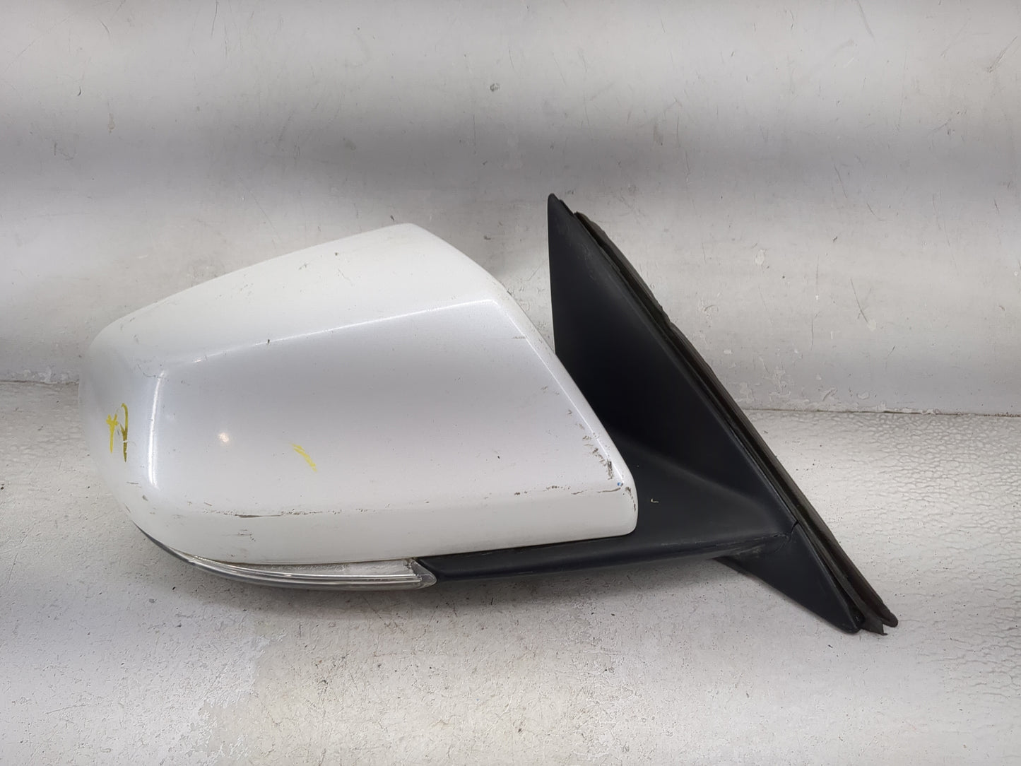 2014-2018 Cadillac Ats Passenger Side View Mirror - Right Door Mirror OEM Used - Oemusedautoparts1.com