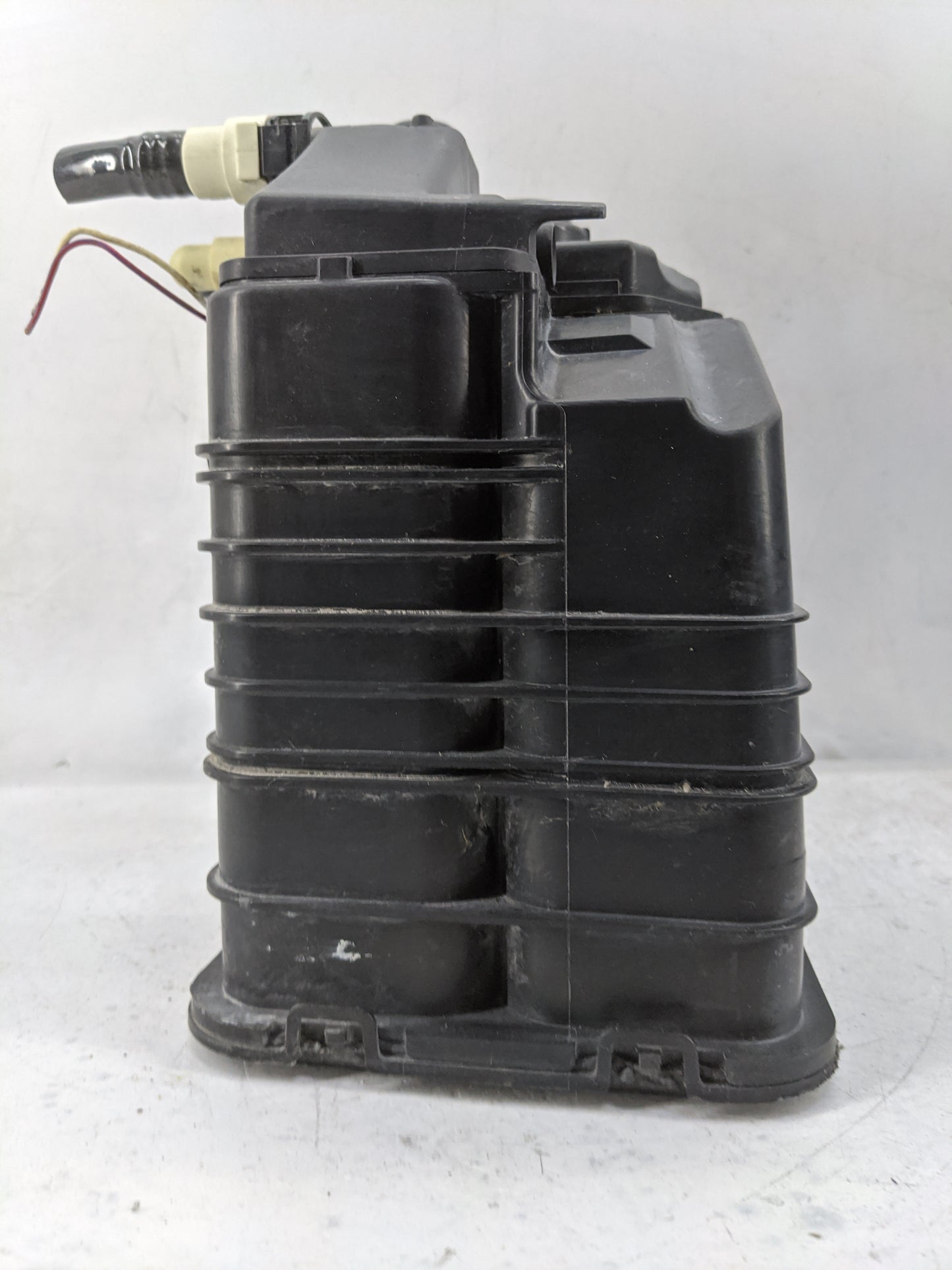 2018 Cadillac Ats Fuel Vapor Charcoal Canister - Oemusedautoparts1.com