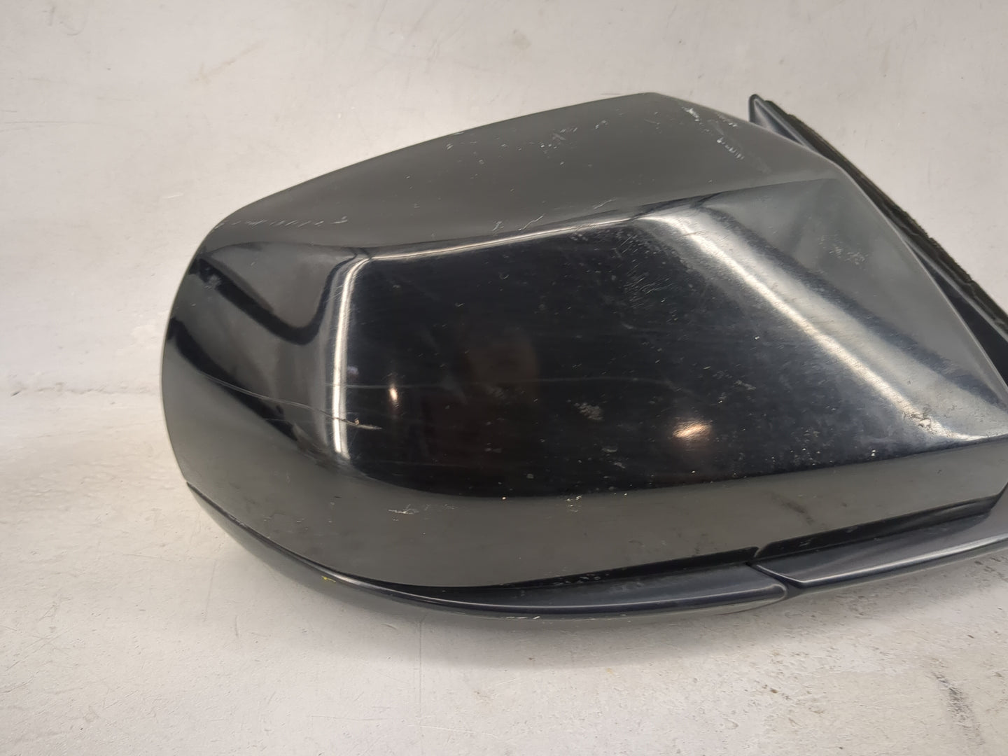 2014-2018 Cadillac Ats Passenger Side View Mirror - Right Door Mirror OEM Used - Oemusedautoparts1.com