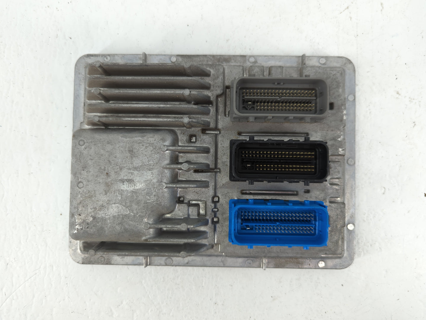 2018 Cadillac Ats PCM Engine Control Computer ECU ECM PCU OEM P/N:12686915 Fits OEM Used Auto Parts - Oemusedautoparts1.com