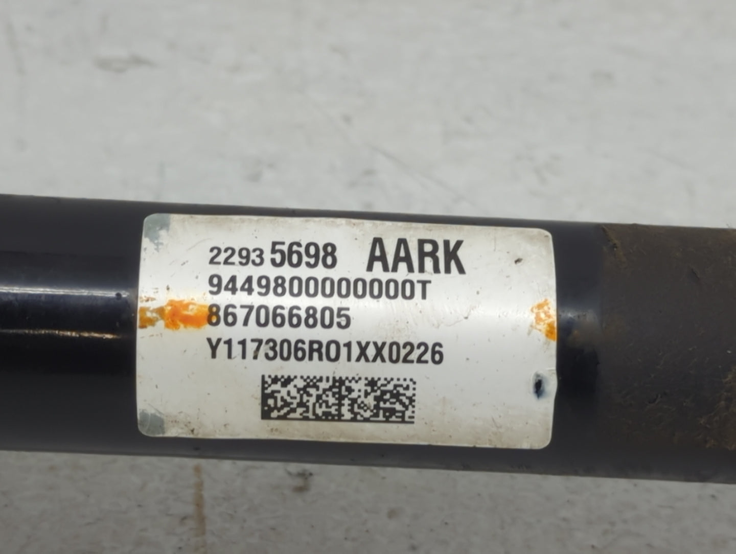 2016-2018 Cadillac Ct6 Axle Shaft Rear Driver Cv C/v - Oemusedautoparts1.com