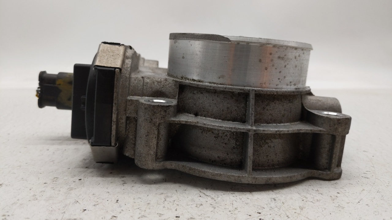 2016-2018 Cadillac Ct6 Throttle Body P/N:12648414 12671014 Fits Fits 2016 2017 2018 2019 OEM Used Auto Parts - Oemusedautopa