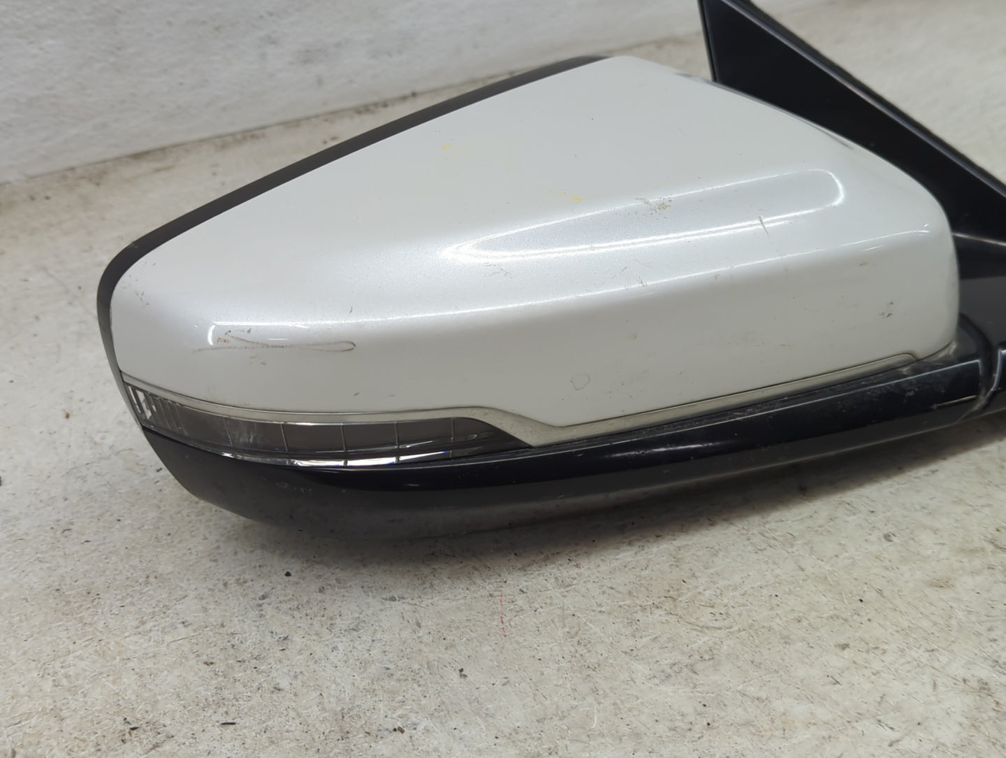 2016-2019 Cadillac Cts Passenger Side View Mirror - Right Door Mirror OEM Used - Oemusedautoparts1.com