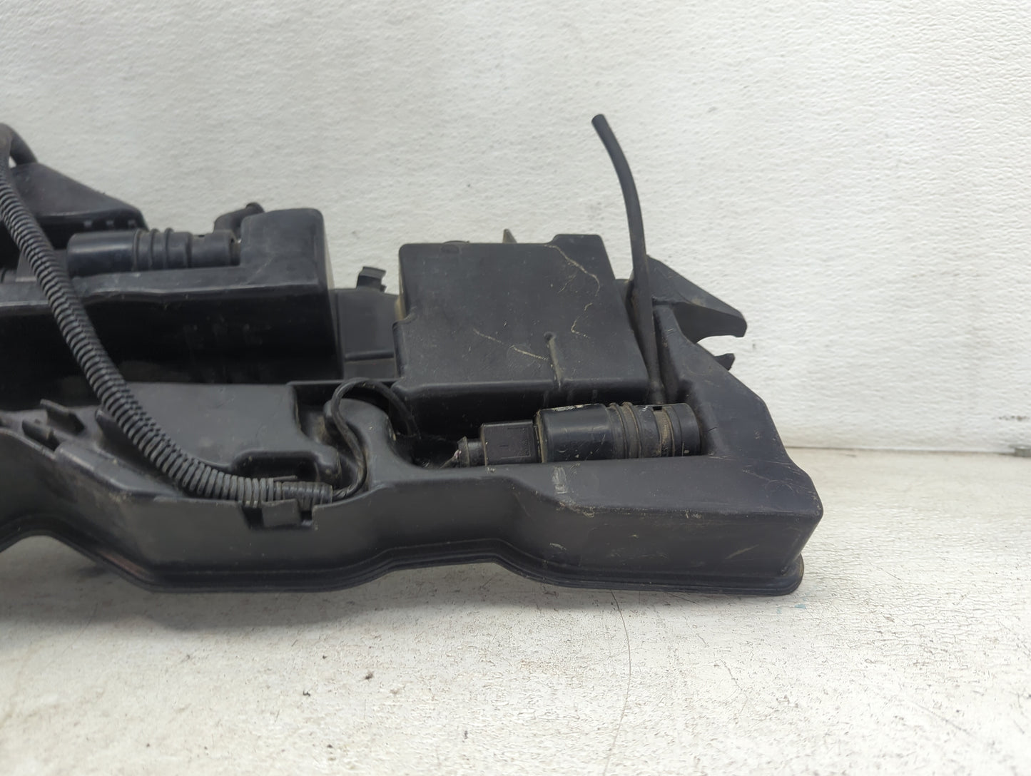 2016-2019 Cadillac Cts Windshield Washer Fluid Reservoir Bottle Oem - Oemusedautoparts1.com
