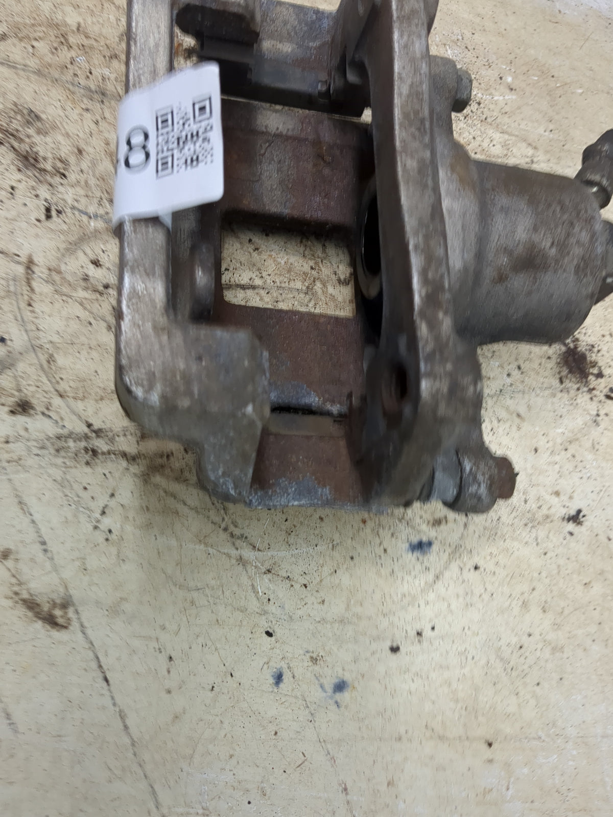 2014-2019 Cadillac Cts Rear Driver Left Brake Caliper - Oemusedautoparts1.com