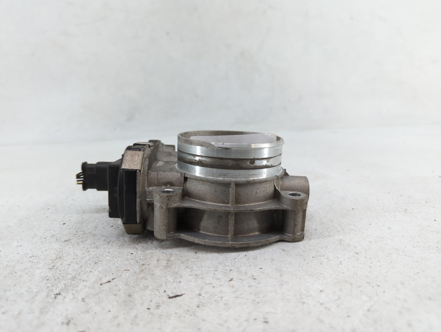 2016-2018 Cadillac Cts Throttle Body P/N:12671014 12648414, 1267 1014 Fits Fits 2016 2017 2018 2019 OEM Used Auto Parts - Oe