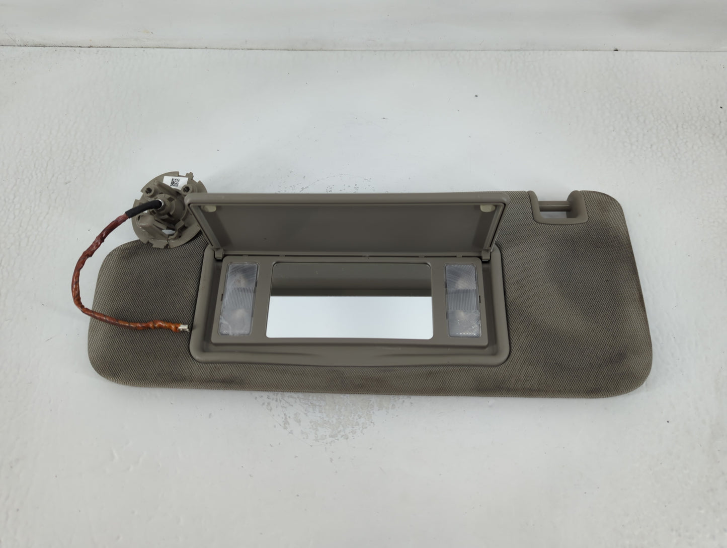 2014-2019 Cadillac Cts Sun Visor Shade Replacement Driver Left Mirror Fits Fits 2014 2015 2016 2017 2018 2019 OEM Used Auto 