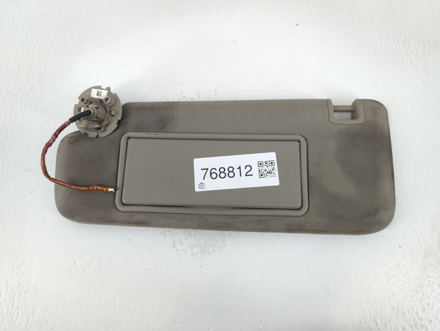 2014-2019 Cadillac Cts Sun Visor Shade Replacement Driver Left Mirror Fits Fits 2014 2015 2016 2017 2018 2019 OEM Used Auto 