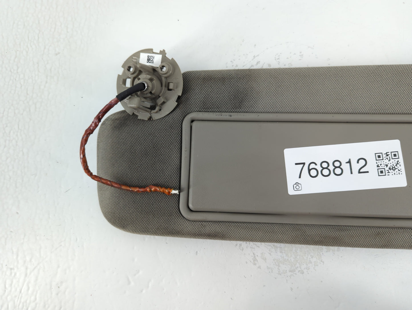 2014-2019 Cadillac Cts Sun Visor Shade Replacement Driver Left Mirror Fits Fits 2014 2015 2016 2017 2018 2019 OEM Used Auto 