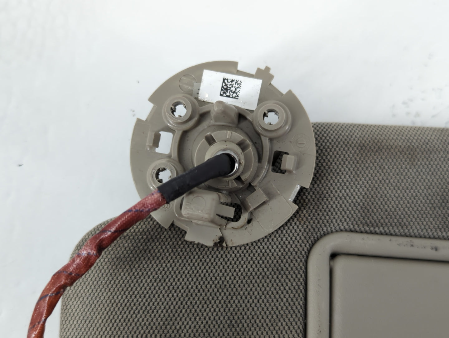 2014-2019 Cadillac Cts Sun Visor Shade Replacement Driver Left Mirror Fits Fits 2014 2015 2016 2017 2018 2019 OEM Used Auto 