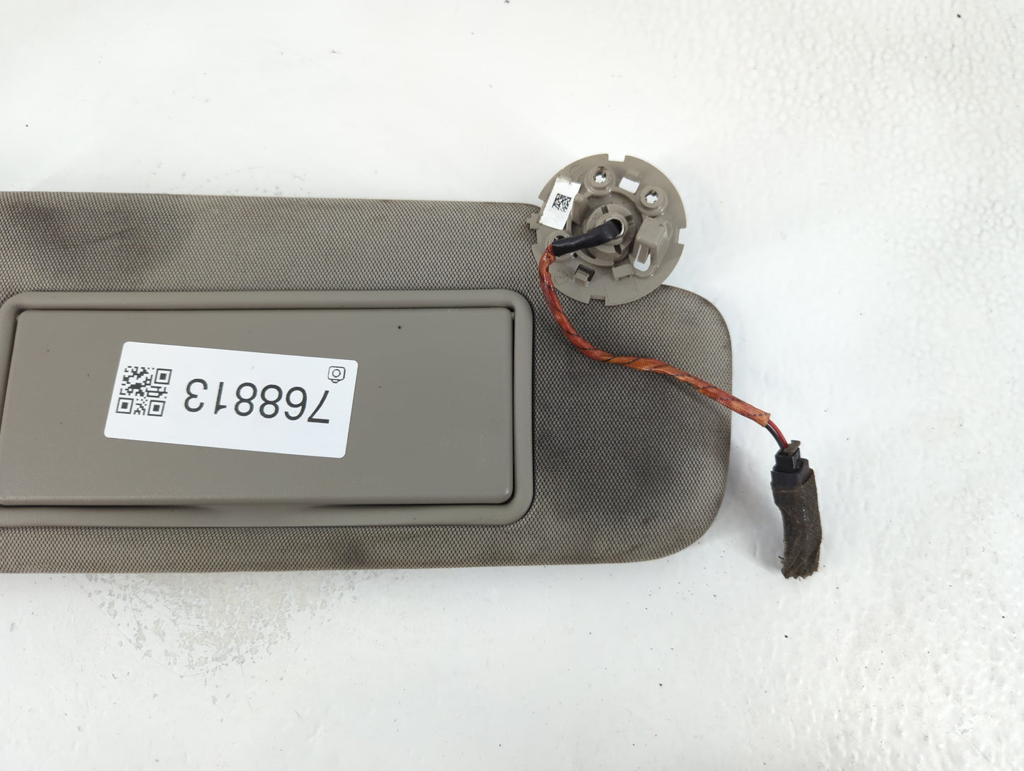 2014-2019 Cadillac Cts Sun Visor Shade Replacement Passenger Right Mirror Fits Fits 2014 2015 2016 2017 2018 2019 OEM Used A