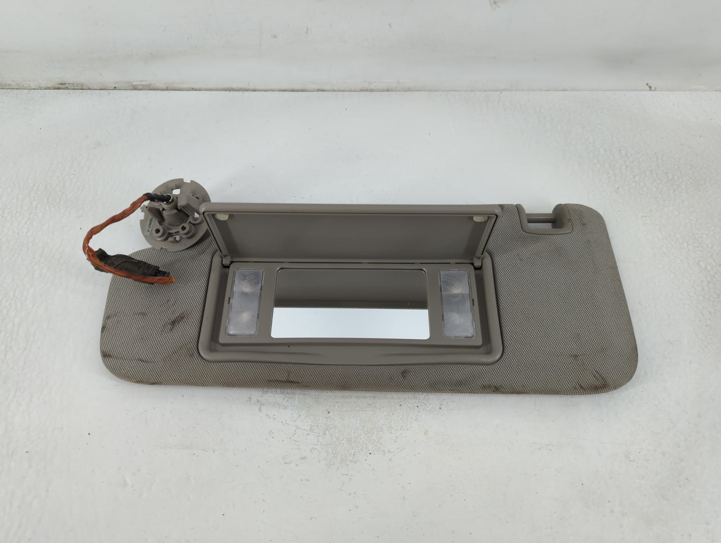 2014-2019 Cadillac Cts Sun Visor Shade Replacement Driver Left Mirror Fits Fits 2014 2015 2016 2017 2018 2019 OEM Used Auto 