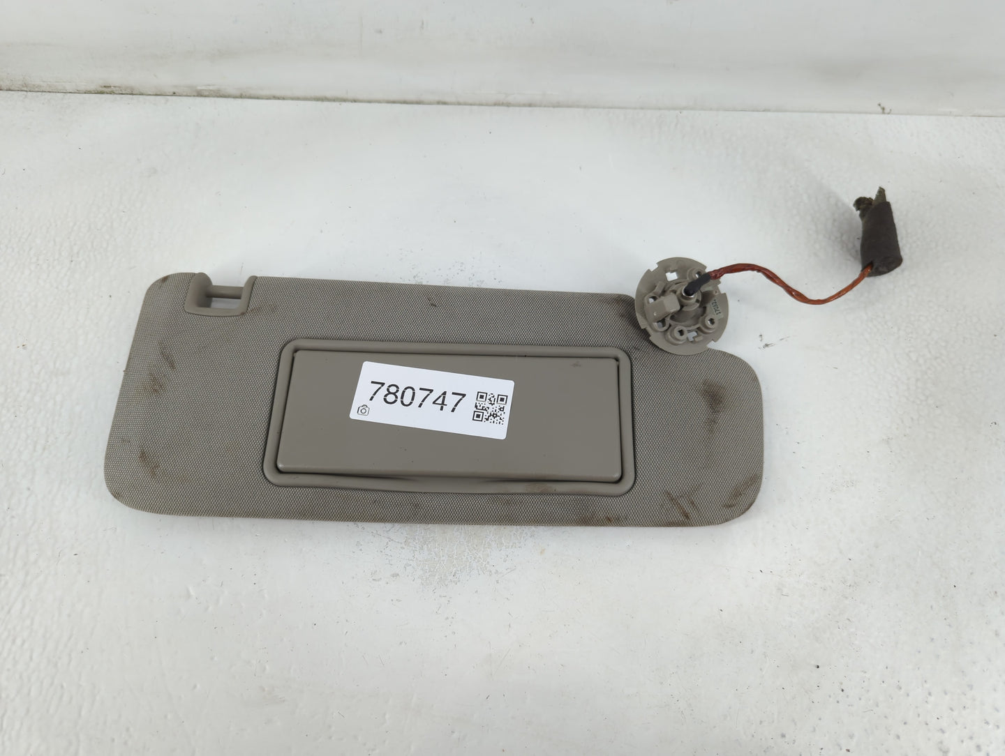 2014-2019 Cadillac Cts Sun Visor Shade Replacement Driver Left Mirror Fits Fits 2014 2015 2016 2017 2018 2019 OEM Used Auto 