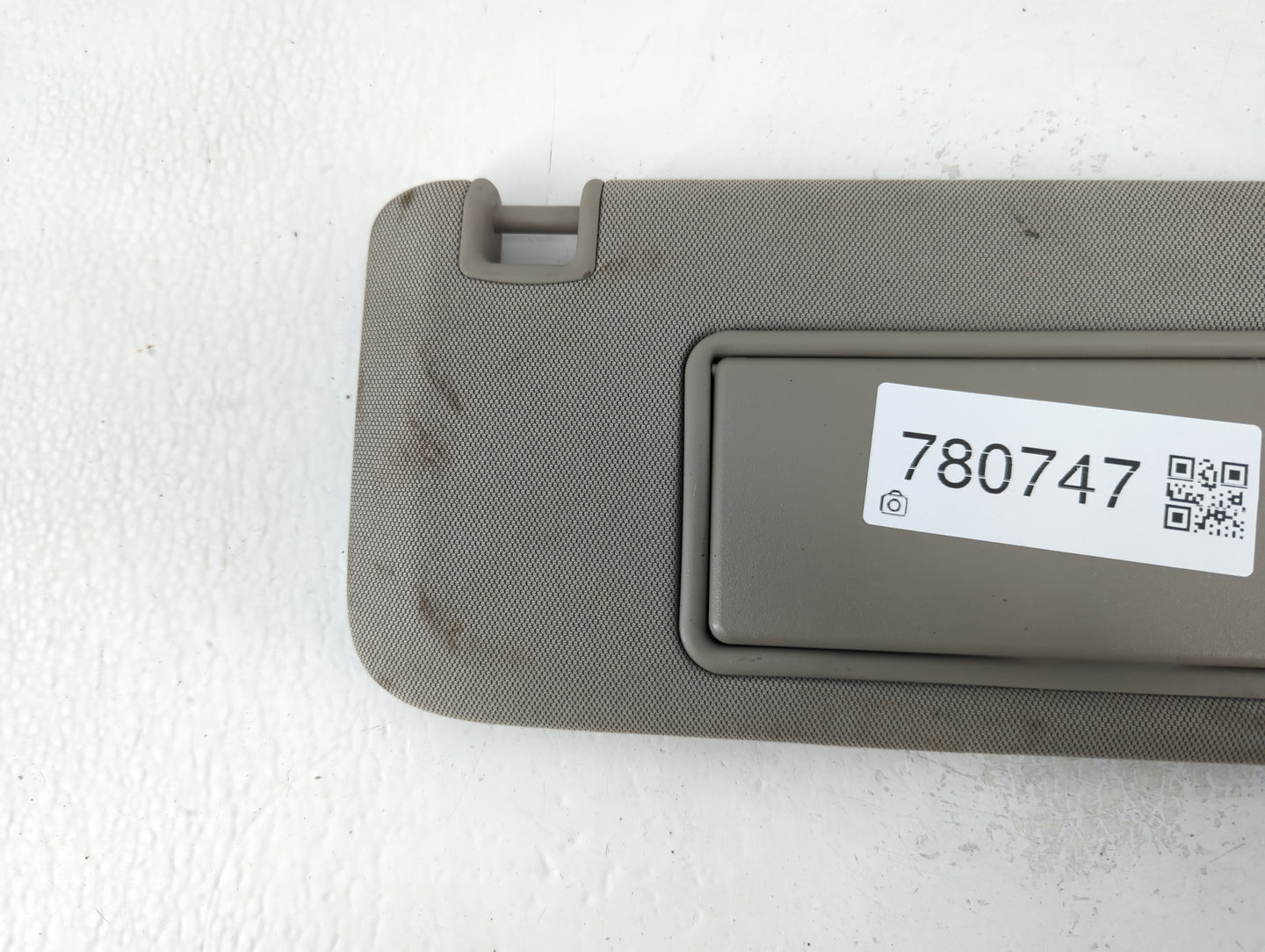 2014-2019 Cadillac Cts Sun Visor Shade Replacement Driver Left Mirror Fits Fits 2014 2015 2016 2017 2018 2019 OEM Used Auto 