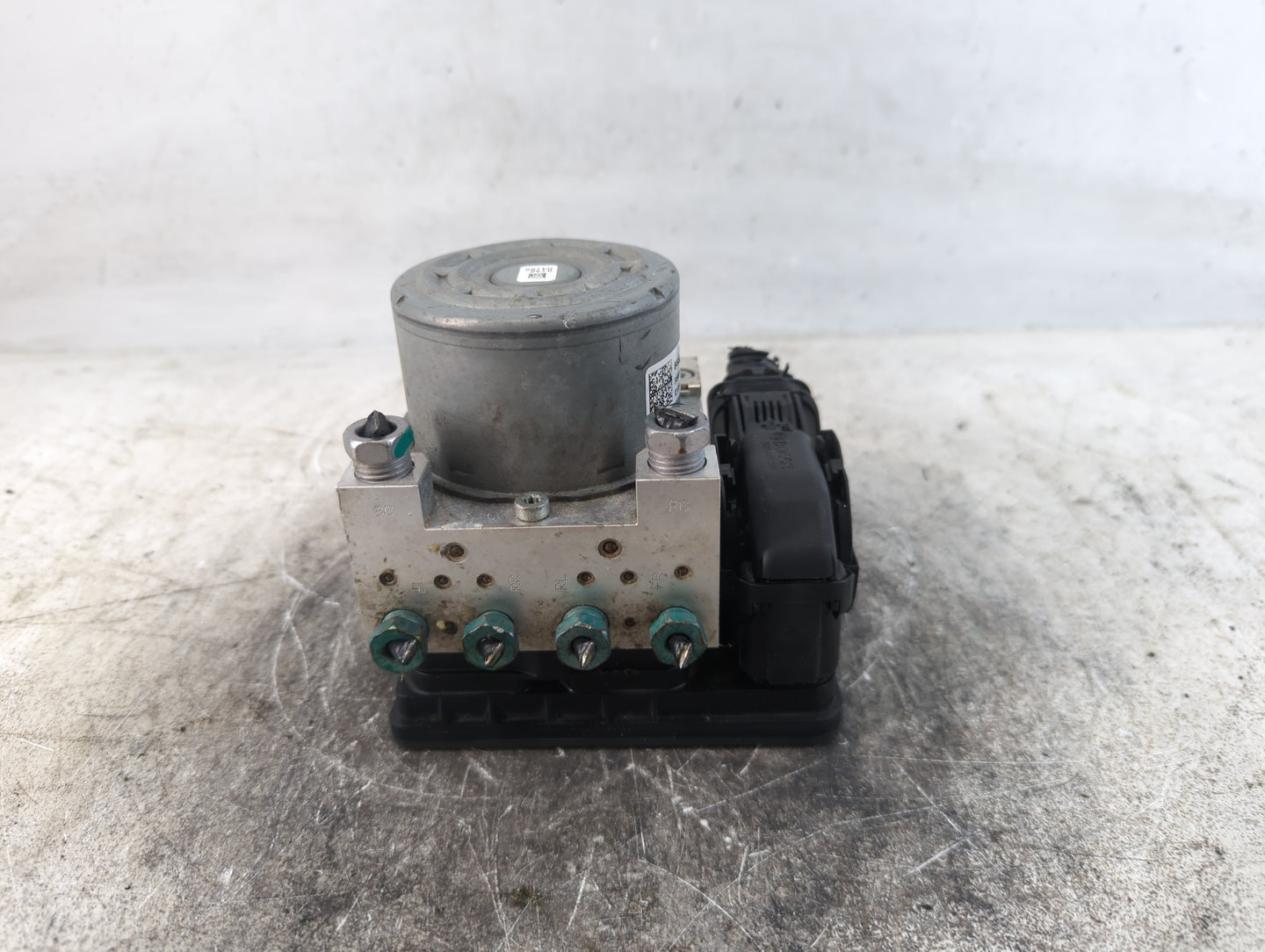 2017-2019 Cadillac Cts ABS Pump Control Module Replacement P/N:84422424 Fits Fits 2017 2018 2019 OEM Used Auto Parts - Oemus