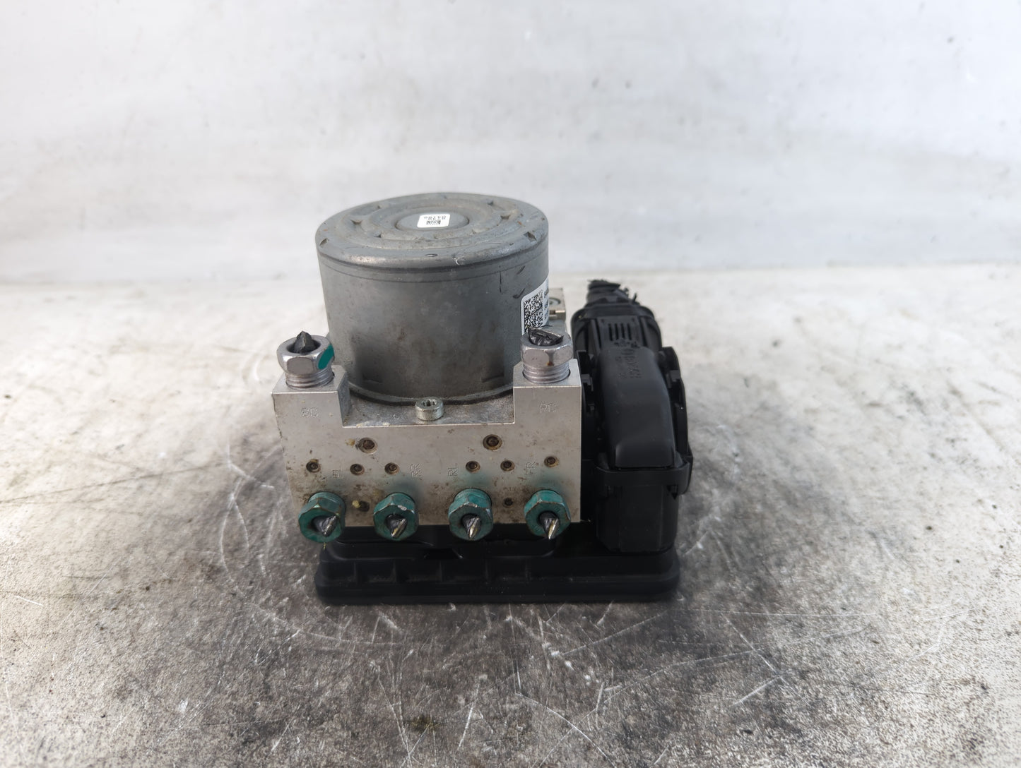 2017-2019 Cadillac Cts ABS Pump Control Module Replacement P/N:84422424 Fits Fits 2017 2018 2019 OEM Used Auto Parts - Oemus