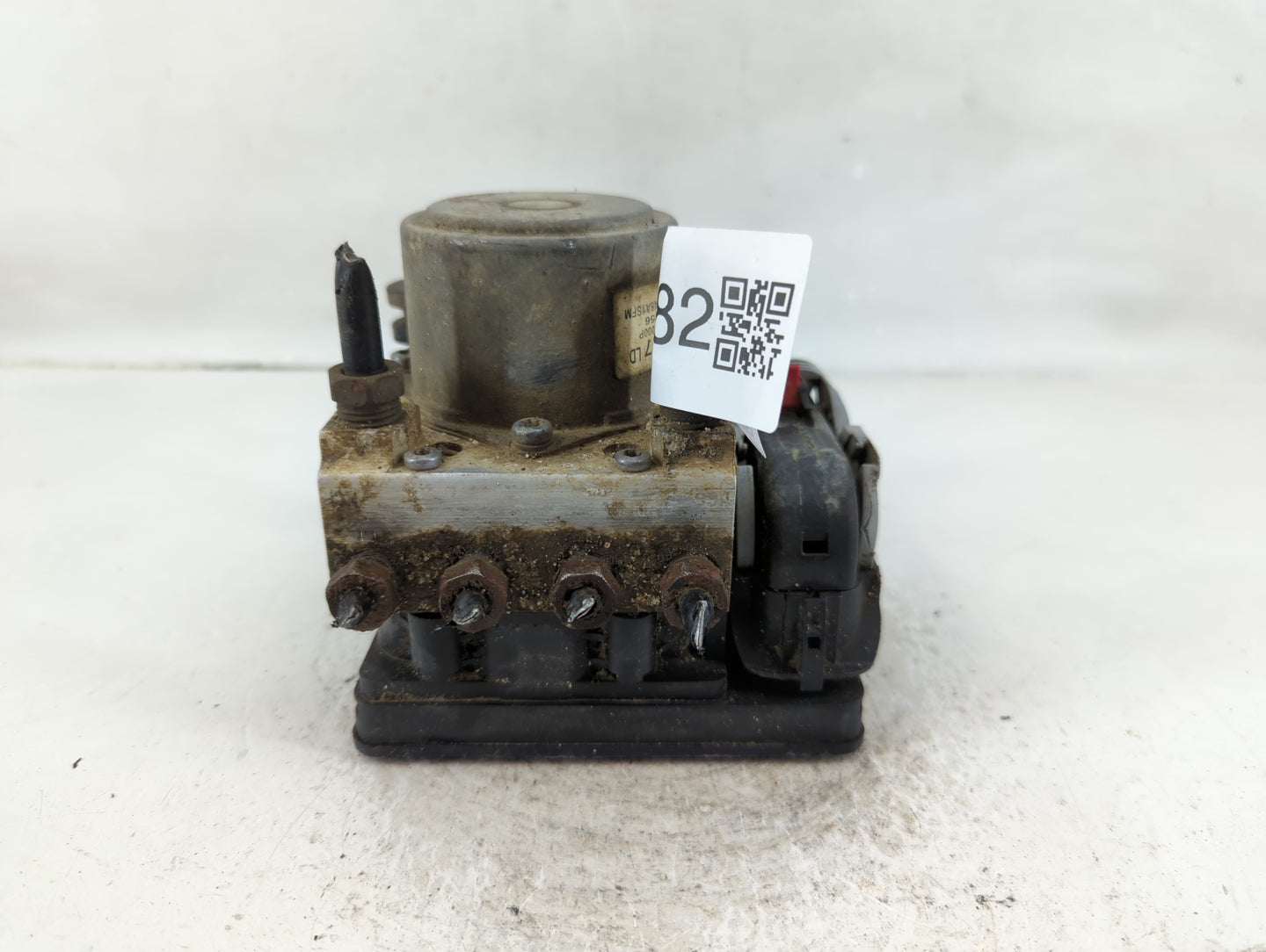 2019-2020 Cadillac Escalade ABS Pump Control Module Replacement P/N:84256779 84384391 Fits Fits 2017 2018 2019 2020 OEM Used