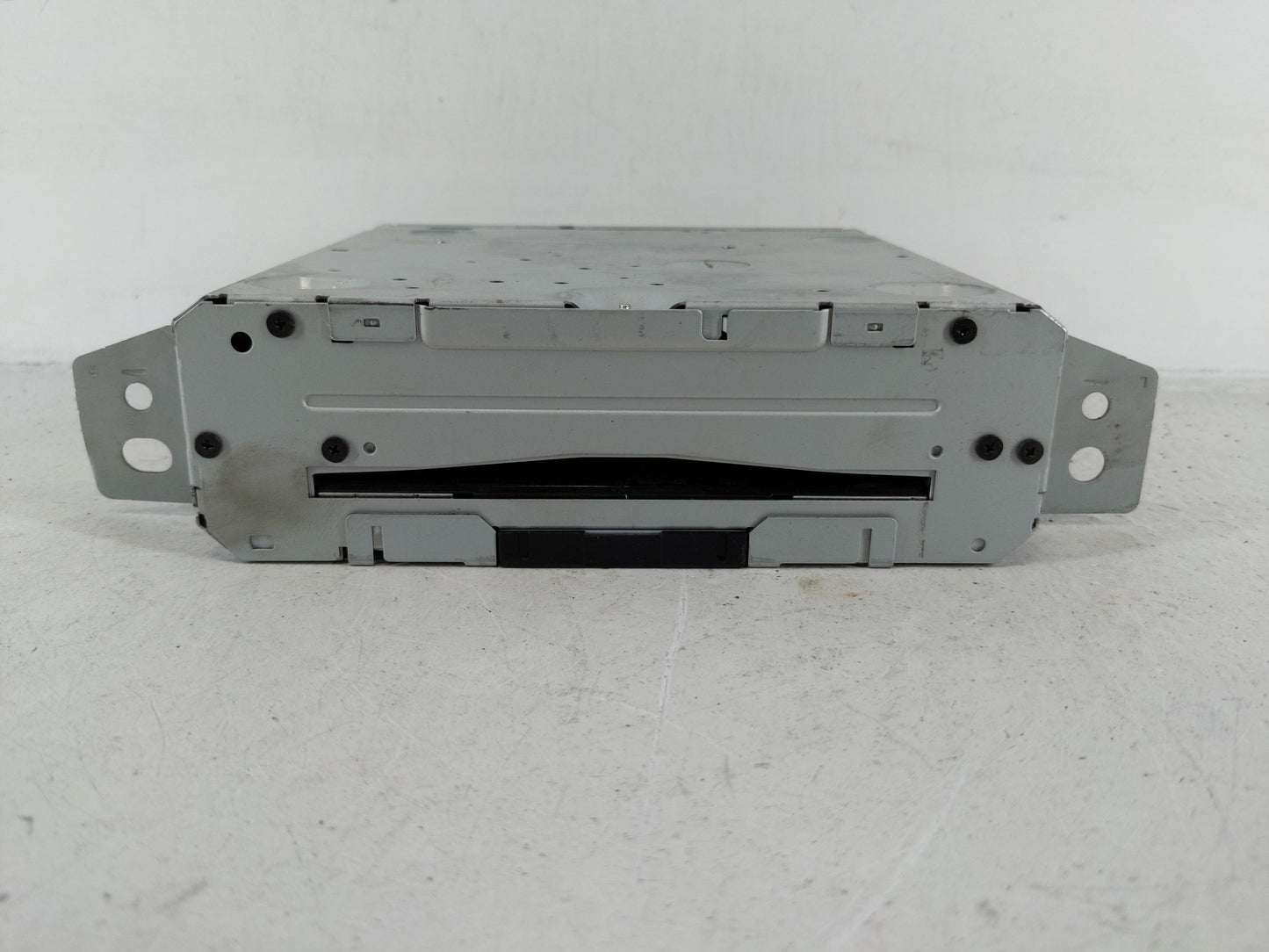 2017-2018 Cadillac Escalade Radio AM FM Cd Player Receiver Replacement P/N:84409478 Fits Fits 2017 2018 2019 OEM Used Auto P