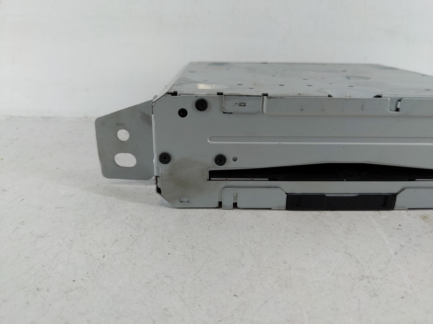 2017-2018 Cadillac Escalade Radio AM FM Cd Player Receiver Replacement P/N:84409478 Fits Fits 2017 2018 2019 OEM Used Auto P