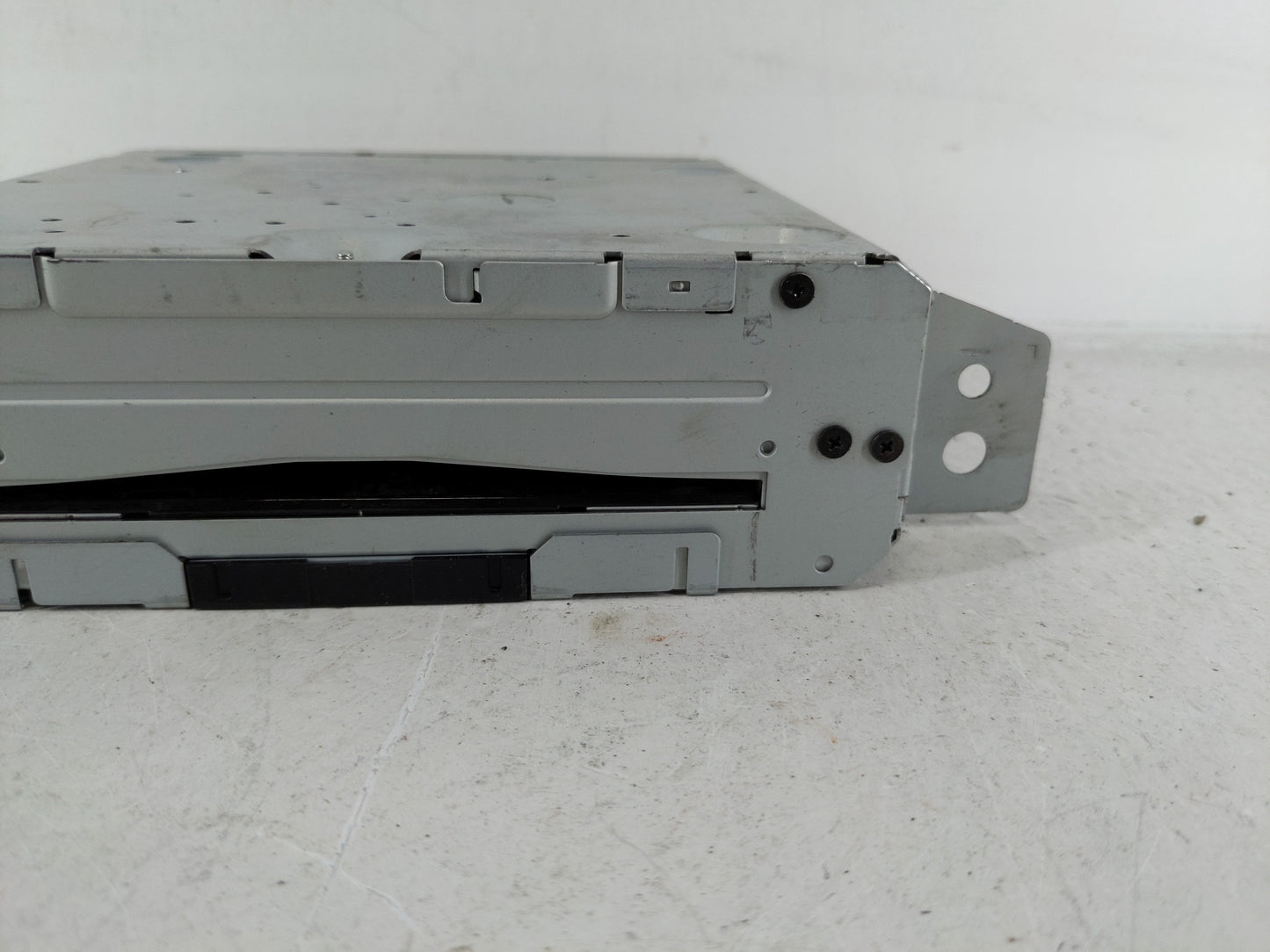 2017-2018 Cadillac Escalade Radio AM FM Cd Player Receiver Replacement P/N:84409478 Fits Fits 2017 2018 2019 OEM Used Auto P