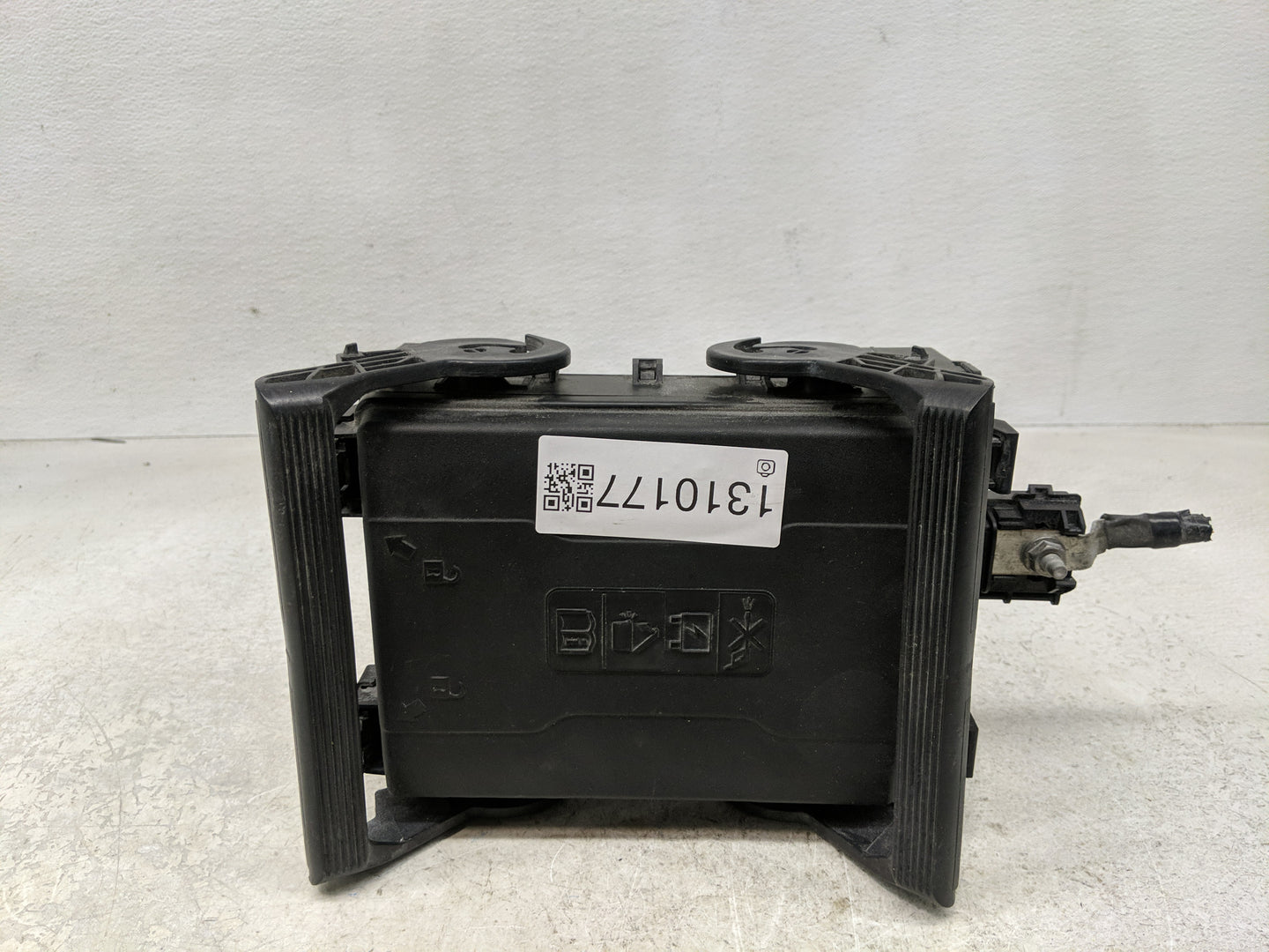 2015-2020 Cadillac Escalade Fusebox Fuse Box Panel Relay Module P/N:718845576 84114437 Fits Fits 2015 2016 2017 2018 2019 20