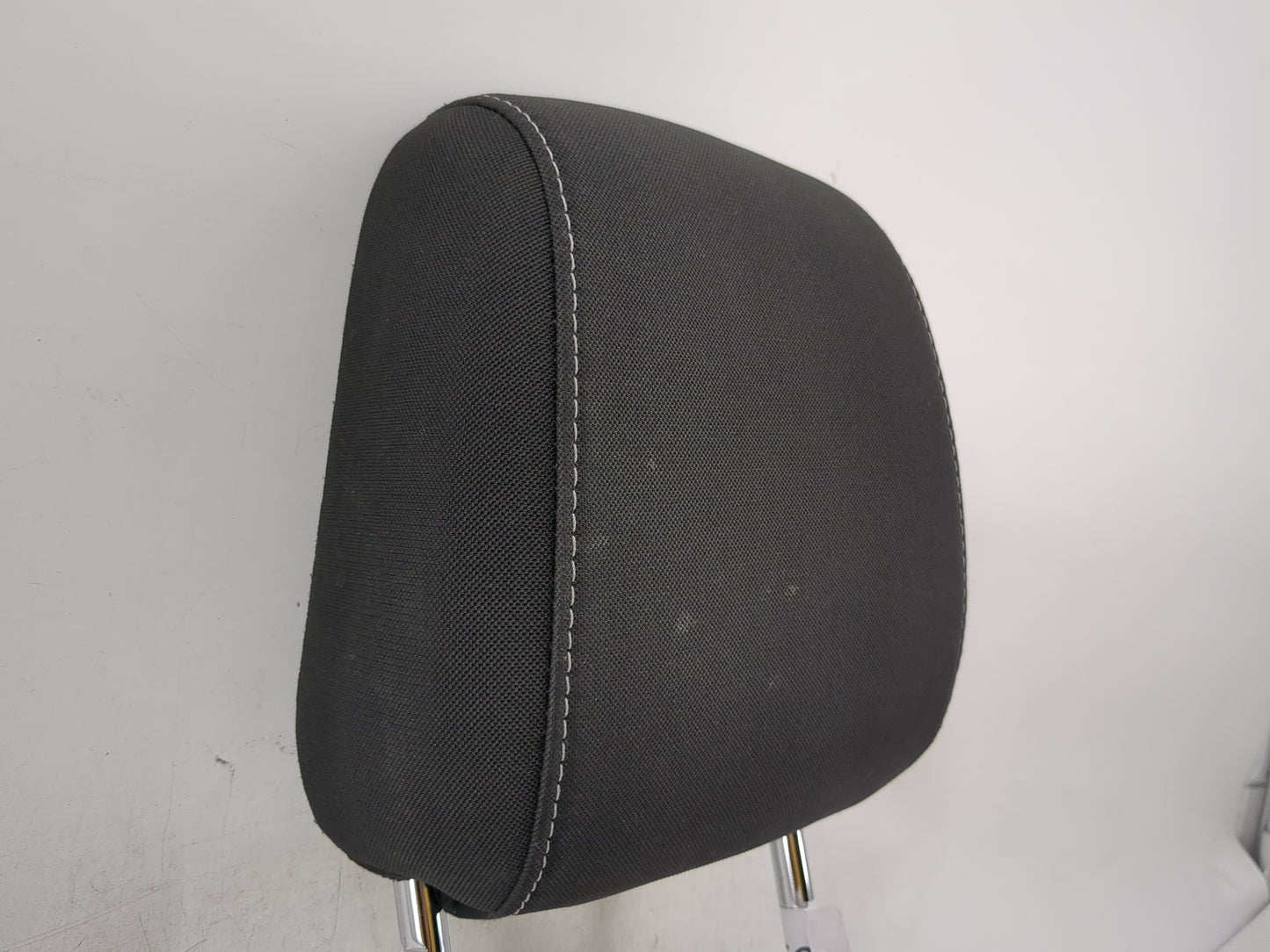 2016-2020 Cadillac Escalade Headrest Head Rest Front Driver Passenger Seat Fits Fits 2016 2017 2018 2019 2020 OEM Used Auto 