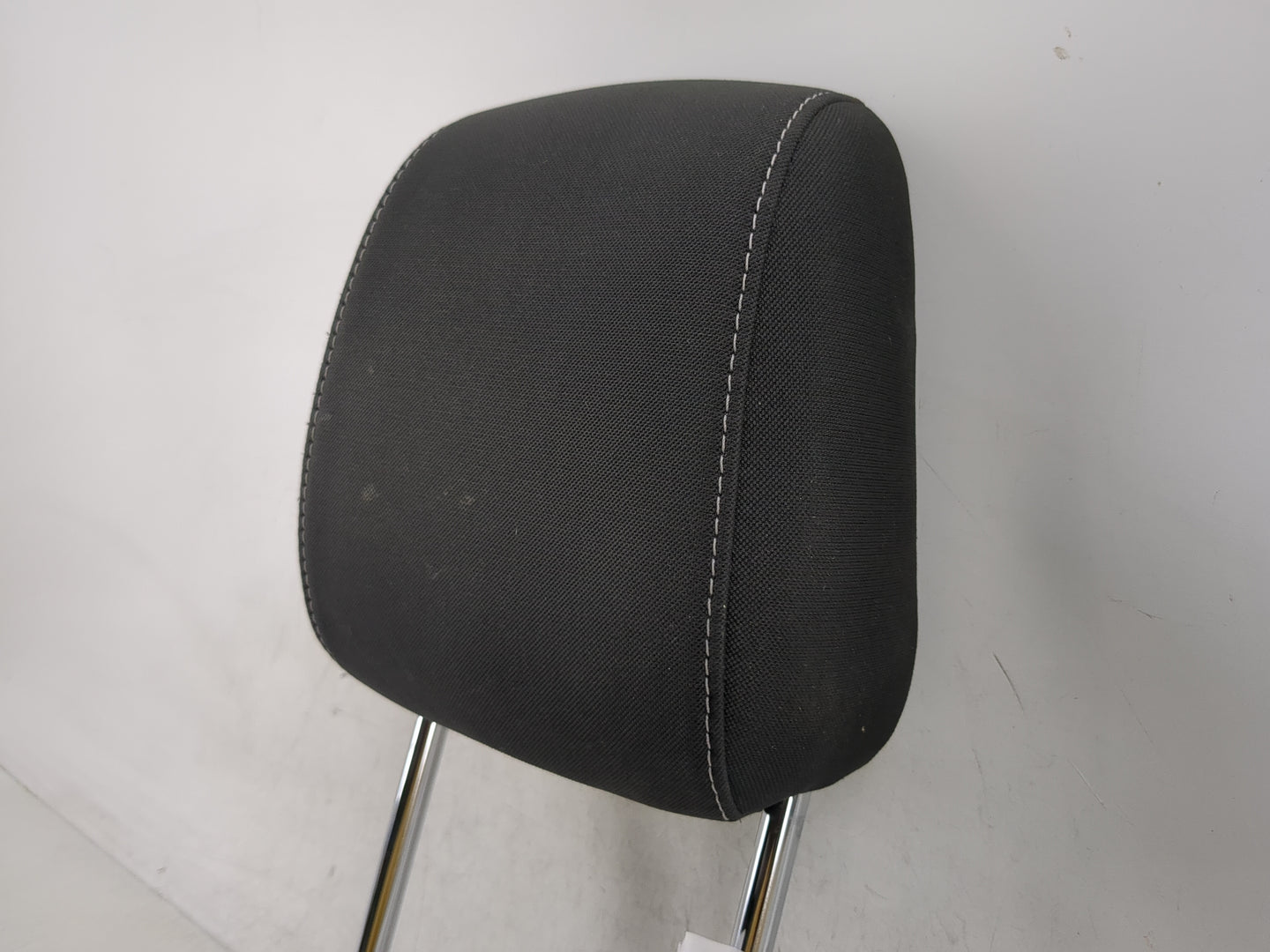 2016-2020 Cadillac Escalade Headrest Head Rest Front Driver Passenger Seat Fits Fits 2016 2017 2018 2019 2020 OEM Used Auto 