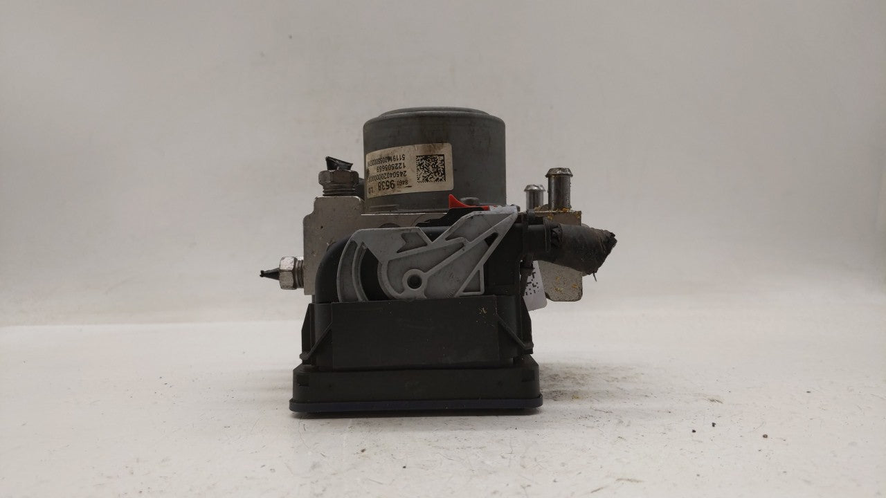 2017-2018 Cadillac Escalade ABS Pump Control Module Replacement P/N:84384391 84609538, 84609547, 84384399 Fits Fits 2017 201