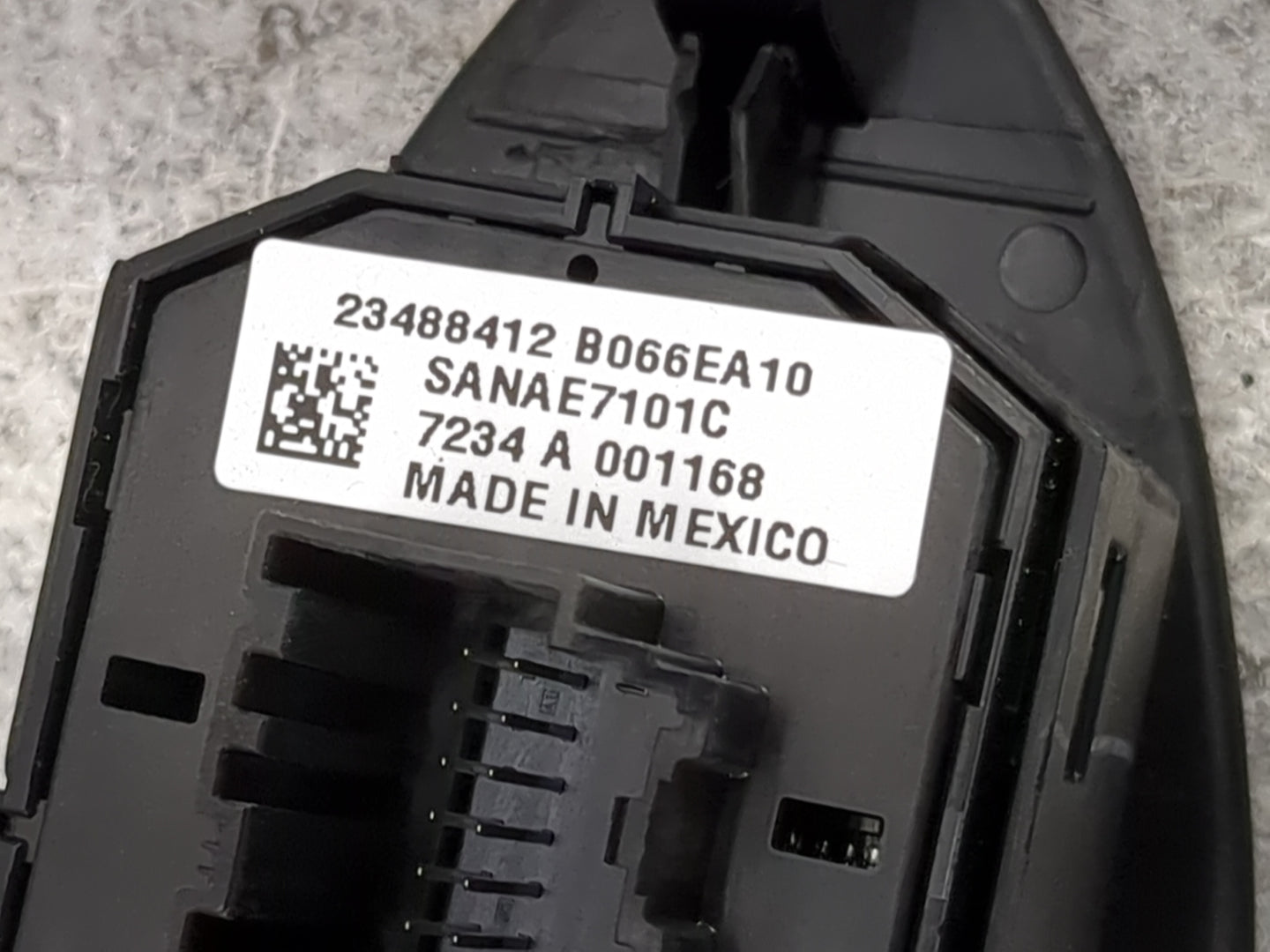 2015-2020 Cadillac Escalade Esv Master Power Window Switch Replacement Driver Side Left P/N:23488412 B066EA10 Fits OEM Used 