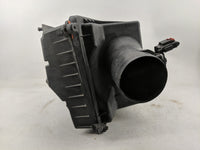 2018 Cadillac Xt5 Air Cleaner Intake-duct Hose Tube - Oemusedautoparts1.com