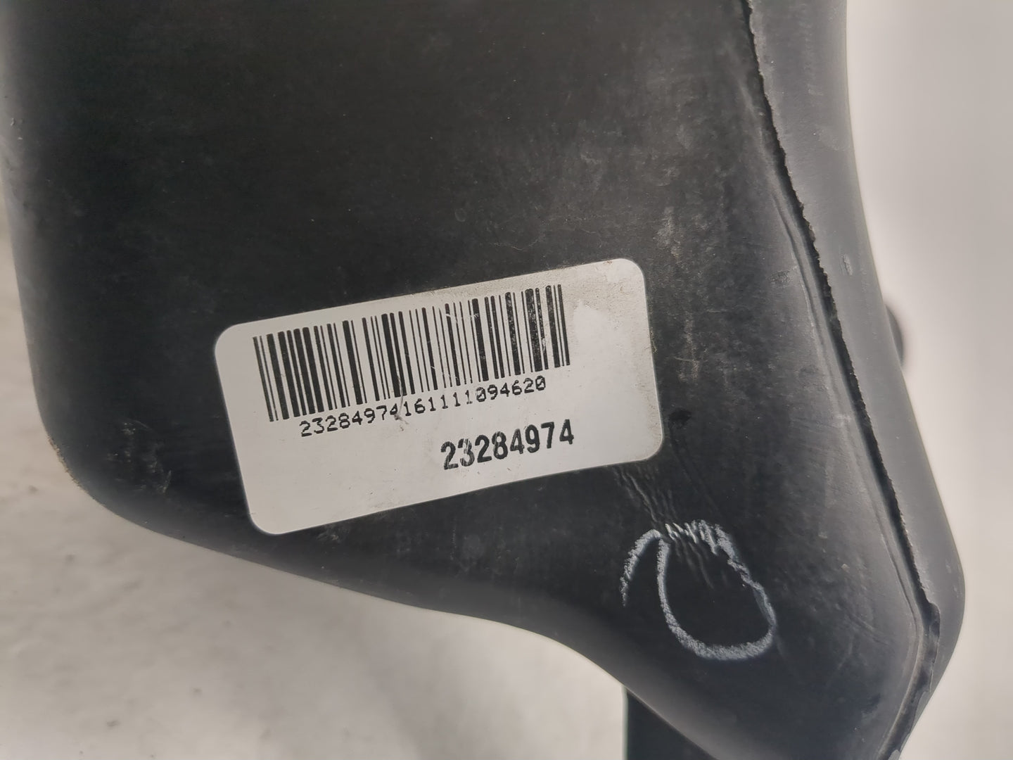 2018 Cadillac Xt5 Air Cleaner Intake-duct Hose Tube - Oemusedautoparts1.com