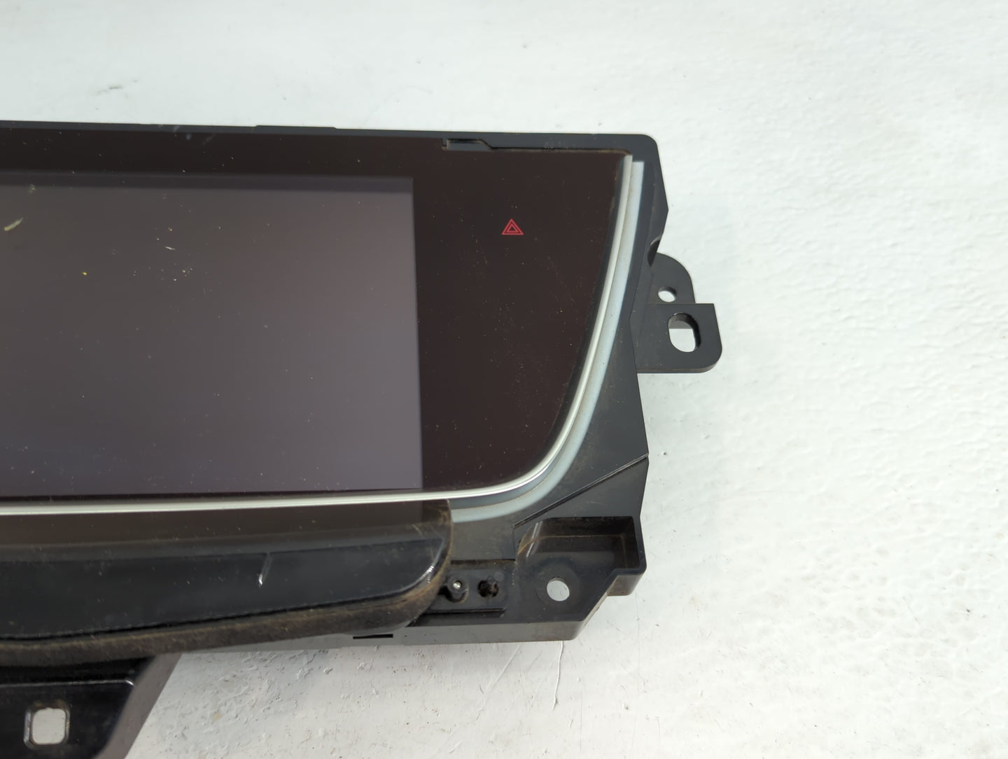 2018 Cadillac Xt5 Radio AM FM Cd Player Receiver Replacement P/N:544890379 Fits OEM Used Auto Parts - Oemusedautoparts1.com