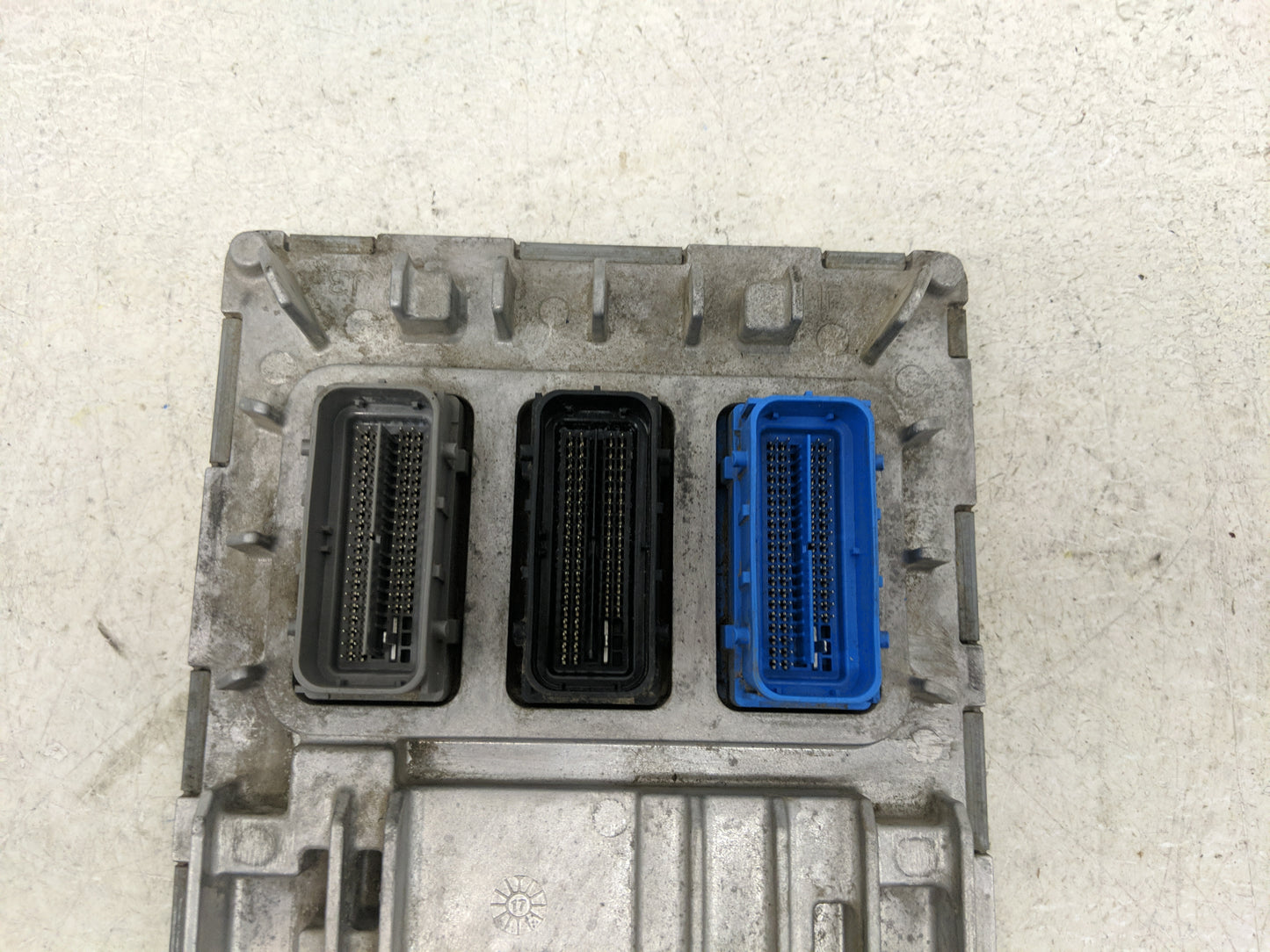 2017-2020 Cadillac Xt5 PCM Engine Control Computer ECU ECM PCU OEM P/N:039045703 12686058 Fits OEM Used Auto Parts - Oemused