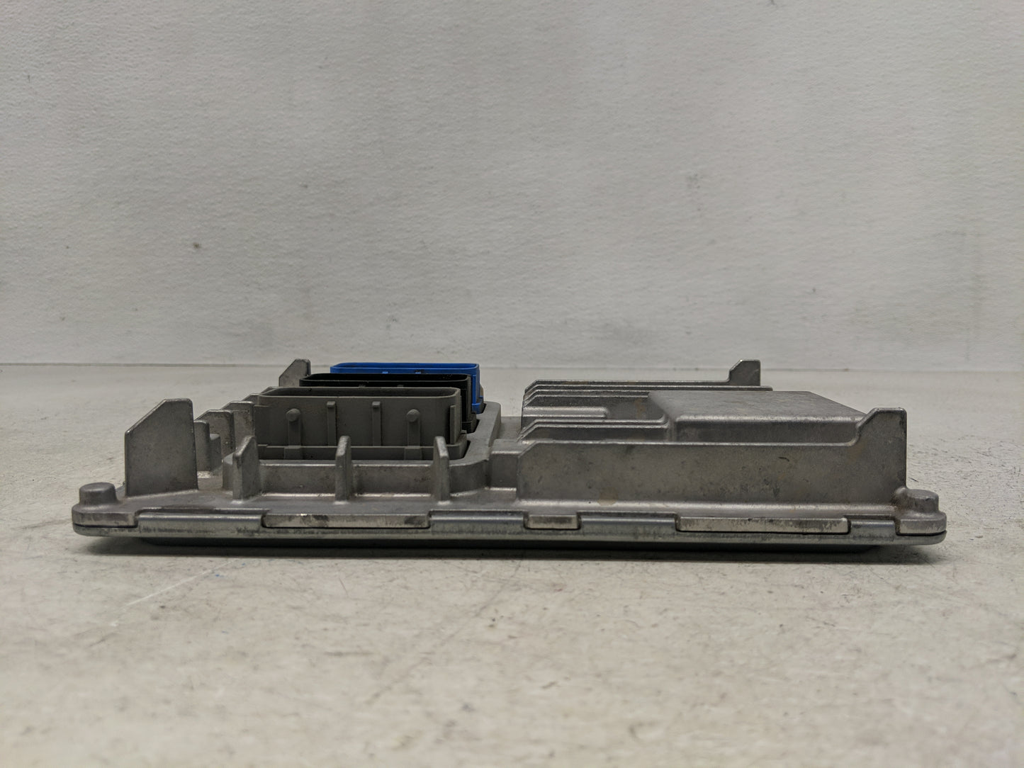 2017-2020 Cadillac Xt5 PCM Engine Control Computer ECU ECM PCU OEM P/N:039045703 12687483 Fits OEM Used Auto Parts - Oemused
