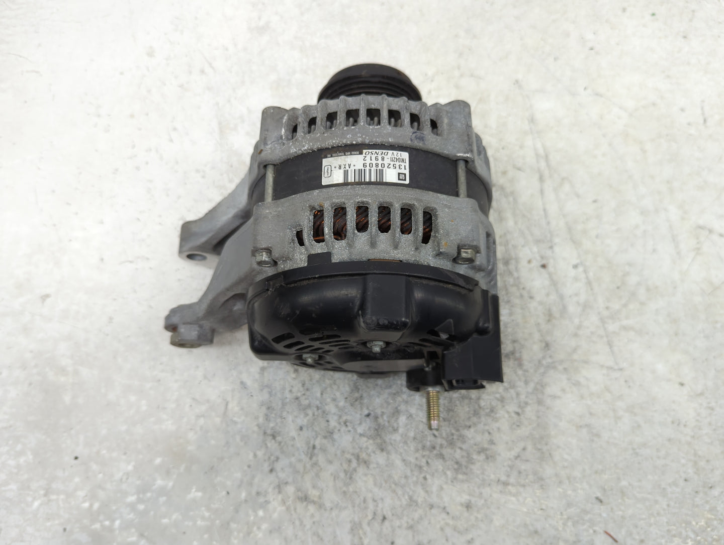 2017-2020 Cadillac Xt5 Alternator Replacement Generator Charging Assembly Engine OEM P/N:TN104211-8912 13520809 Fits OEM Use