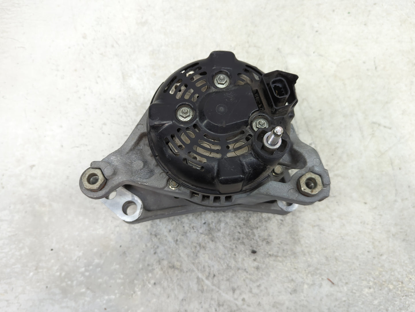 2017-2020 Cadillac Xt5 Alternator Replacement Generator Charging Assembly Engine OEM P/N:TN104211-8912 13520809 Fits OEM Use