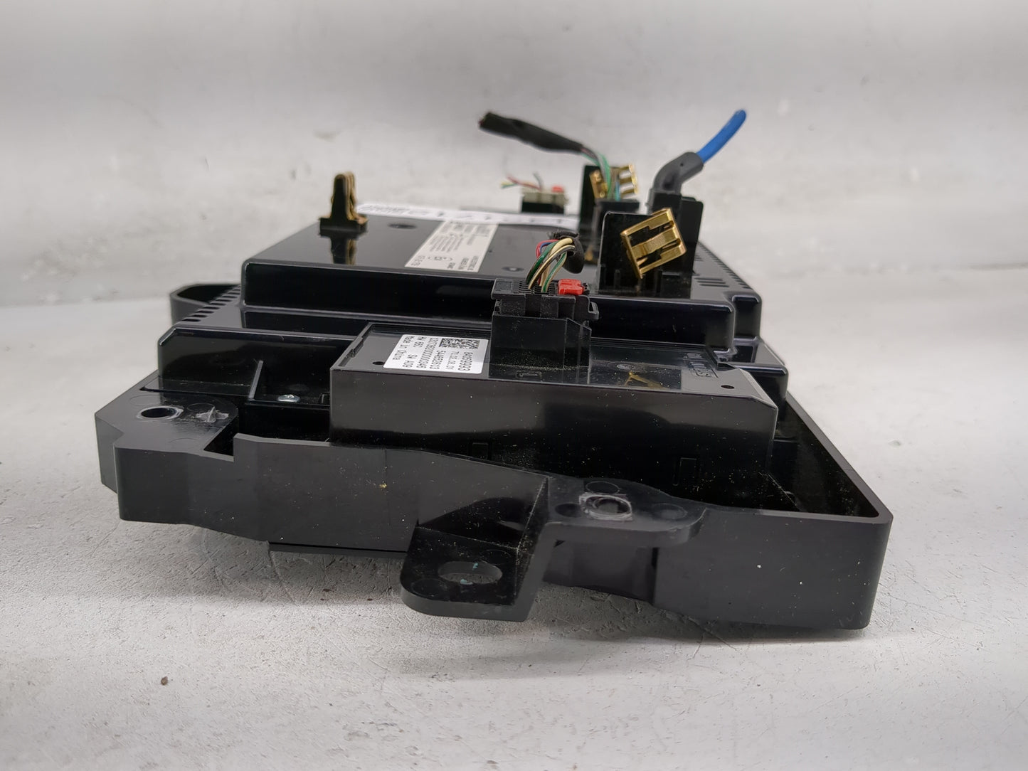 2018 Cadillac Xt5 Radio AM FM Cd Player Receiver Replacement P/N:84162463 84303686 Fits OEM Used Auto Parts - Oemusedautopar