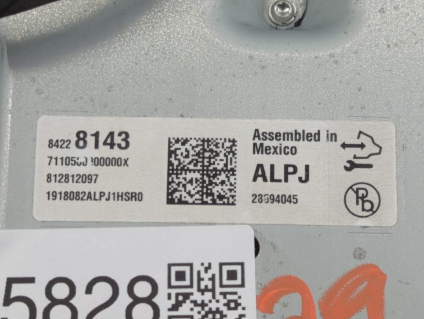 2018-2019 Cadillac Xt5 Instrument Cluster Speedometer Gauges P/N:84228143 28594045, 28436104 Miles: Fits Fits 2018 2019 OEM 