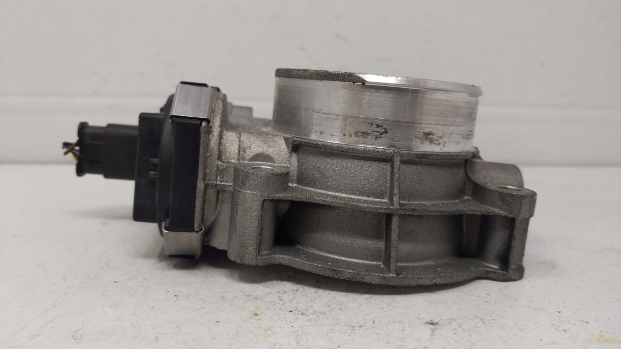 2017-2018 Cadillac Xt5 Throttle Body P/N:12671014 12648414, 1267 1014 Fits Fits 2016 2017 2018 2019 OEM Used Auto Parts - Oe