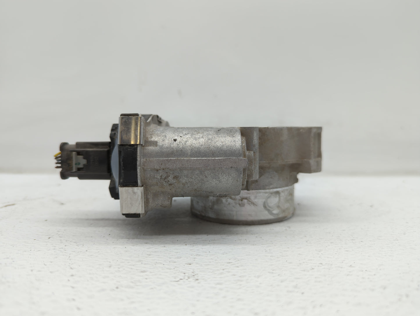 2017-2018 Cadillac Xt5 Throttle Body P/N:12671014 12648414, 1267 1014 Fits Fits 2016 2017 2018 2019 OEM Used Auto Parts - Oe