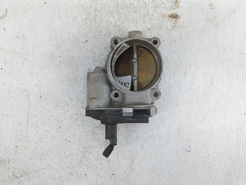 2017-2018 Cadillac Xt5 Throttle Body P/N:12671014 12648414, 1267 1014 Fits Fits 2016 2017 2018 2019 OEM Used Auto Parts - Oe