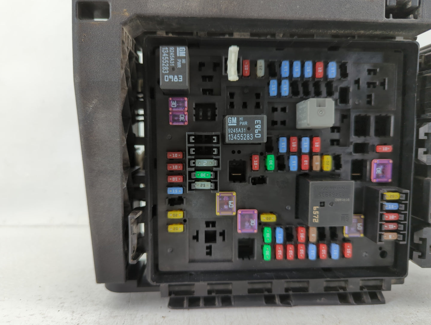 2017-2019 Cadillac Xt5 Fusebox Fuse Box Panel Relay Module P/N:PA66-GF13 7154-0936-30 Fits Fits 2017 2018 2019 OEM Used Auto
