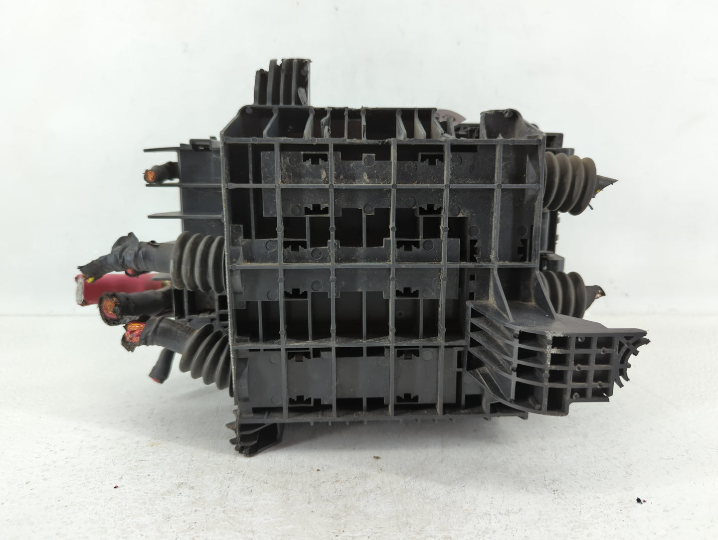 2017-2019 Cadillac Xt5 Fusebox Fuse Box Panel Relay Module P/N:PA66-GF13 7154-0936-30 Fits Fits 2017 2018 2019 OEM Used Auto