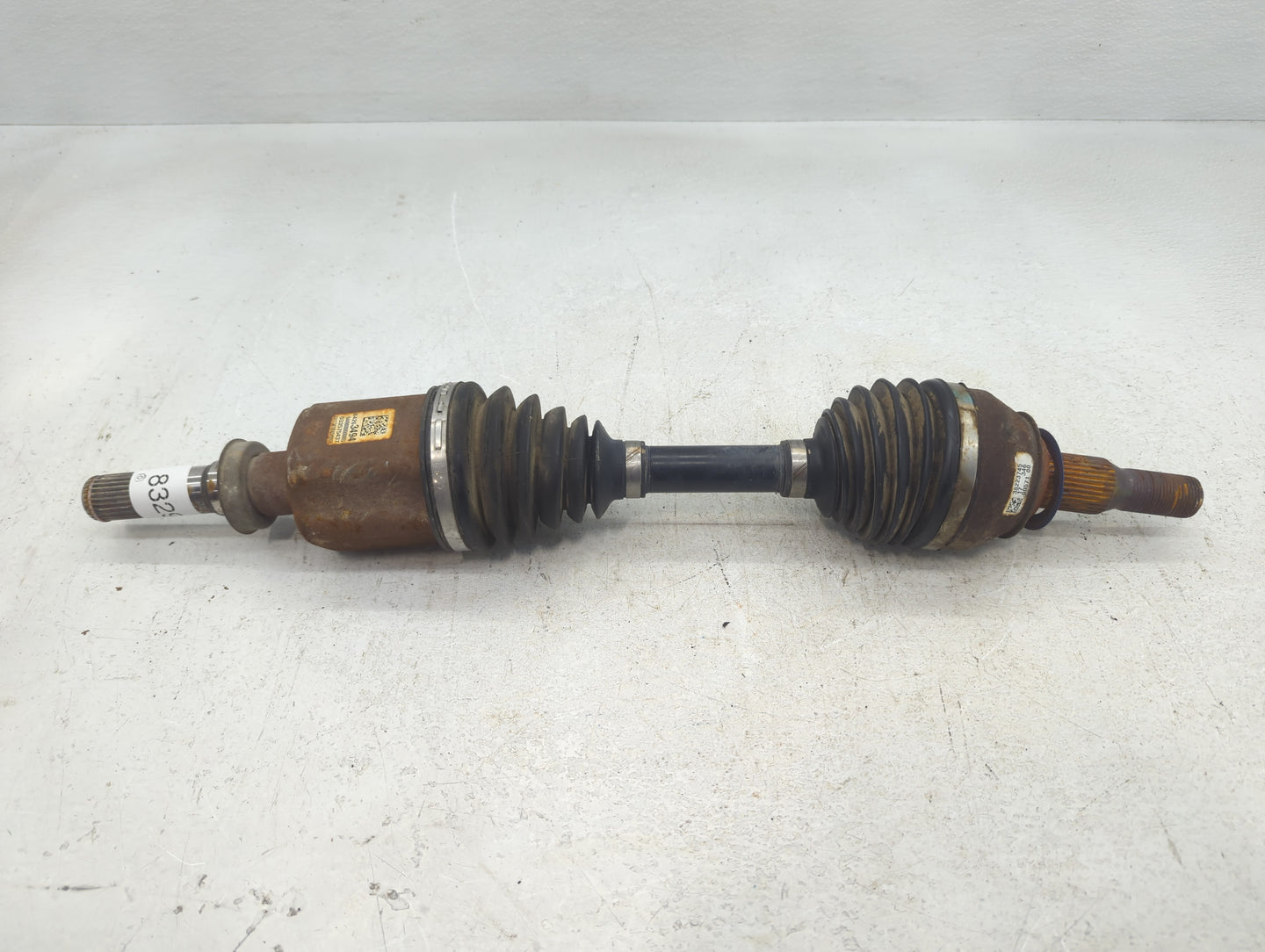 2018-2018 Cadillac Xt5 Axle Shaft Front Driver Cv C/v - Oemusedautoparts1.com