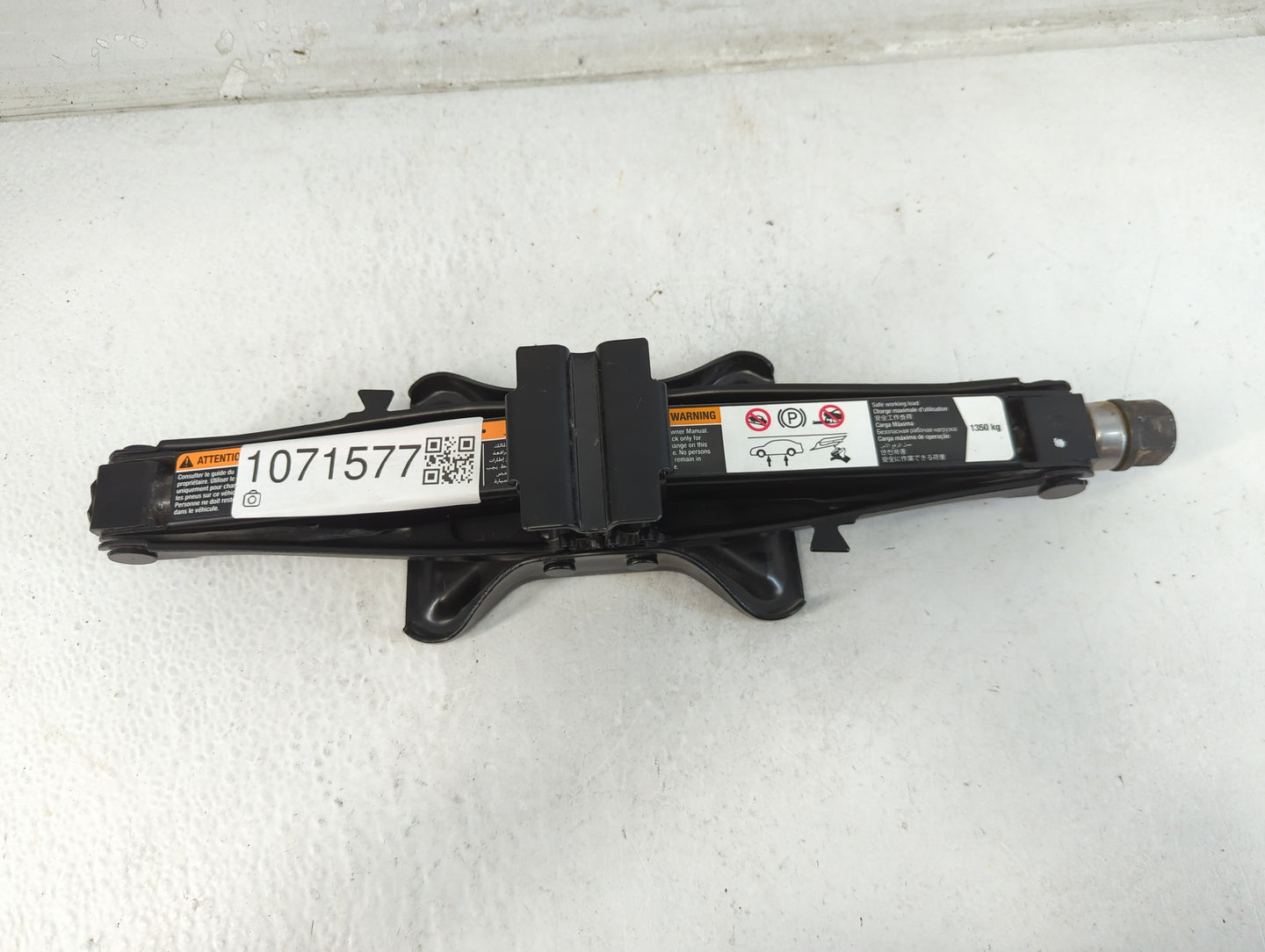 2018 Cadillac Xts Spare Scissor Car Jack - Oemusedautoparts1.com