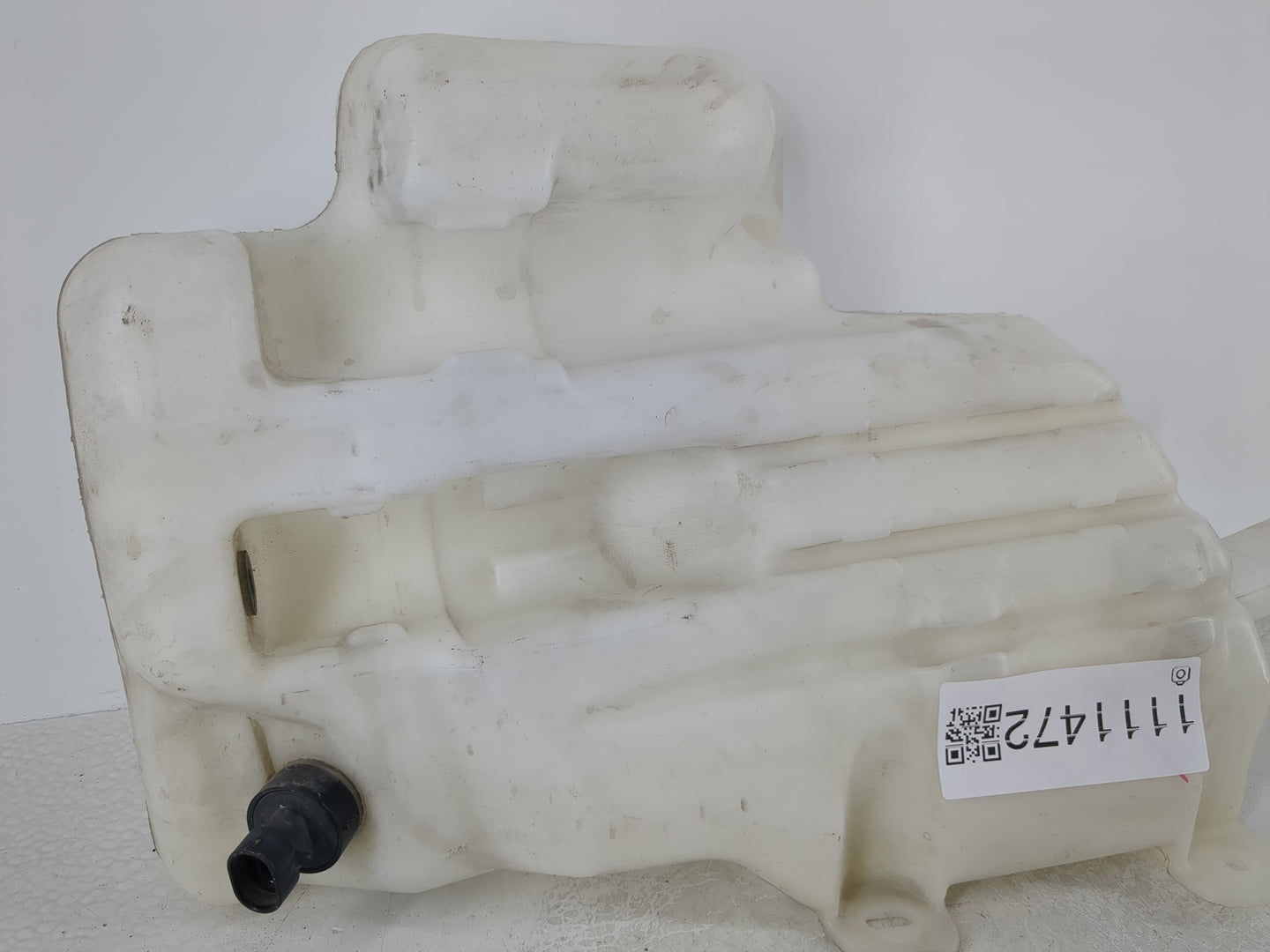 2013-2019 Cadillac Xts Windshield Washer Fluid Reservoir Bottle Oem - Oemusedautoparts1.com