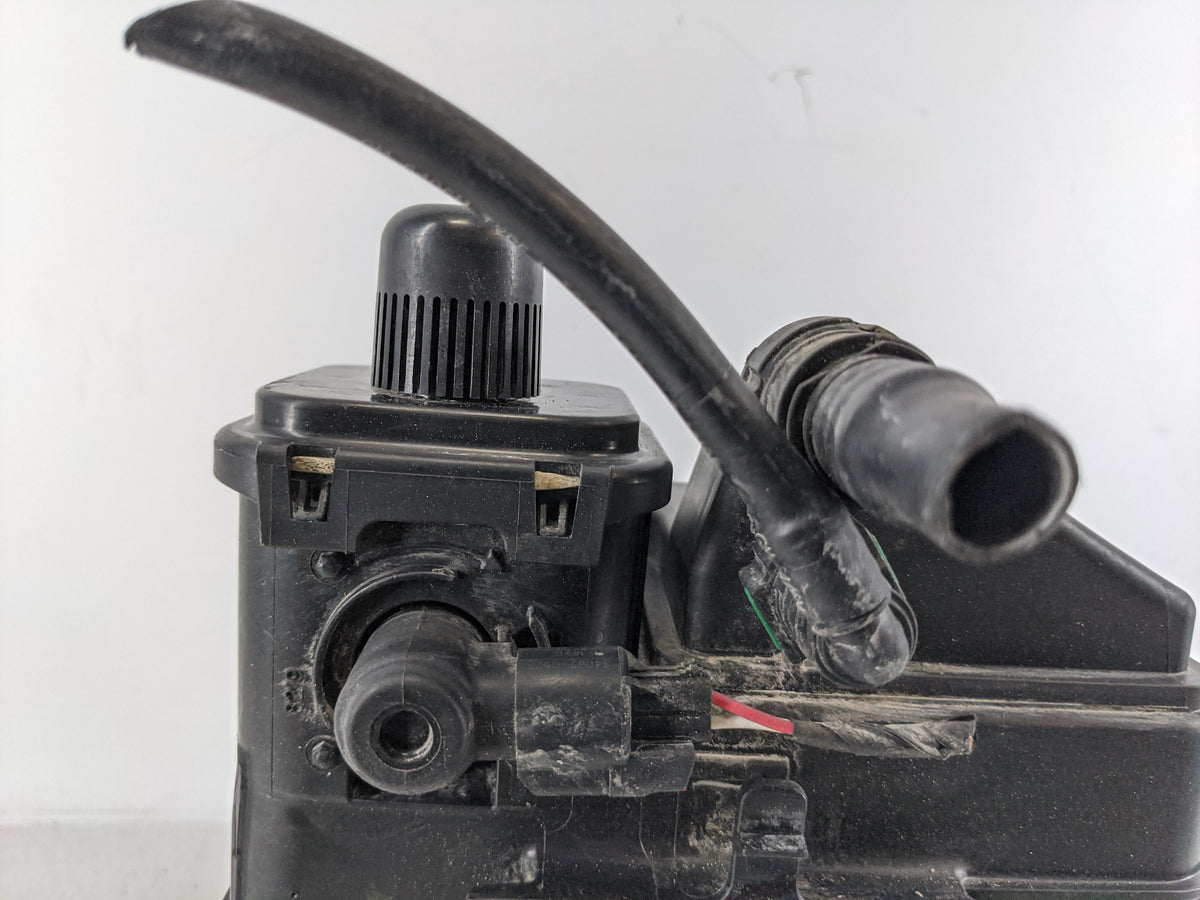2018 Cadillac Xts Fuel Vapor Charcoal Canister 1117219 - Oemusedautoparts1.com