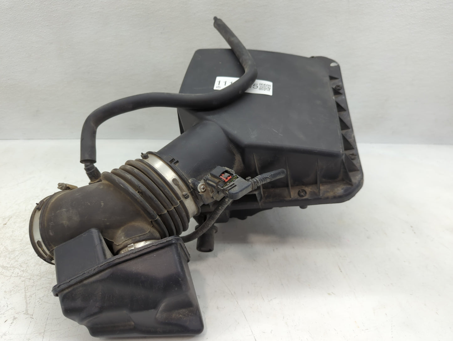 2015-2019 Cadillac Xts Air Cleaner Intake-duct Hose Tube - Oemusedautoparts1.com