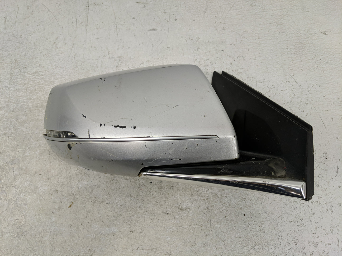 2016-2019 Cadillac Xts Passenger Side View Mirror - Right Door Mirror OEM Used - Oemusedautoparts1.com