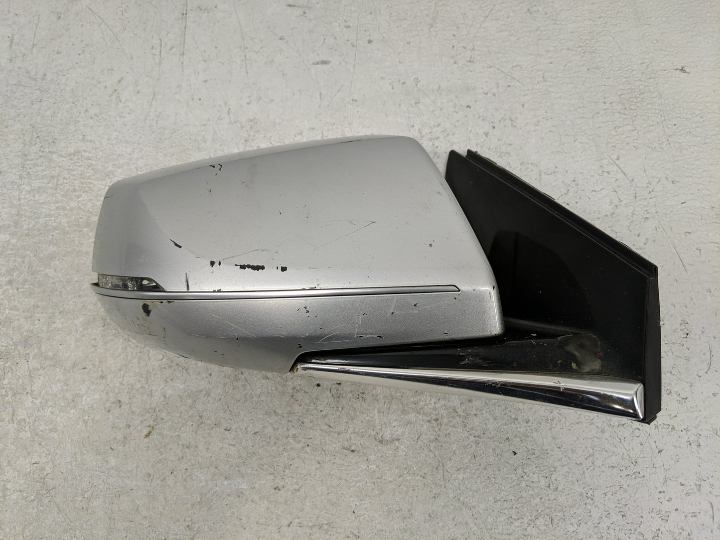 2016-2019 Cadillac Xts Passenger Side View Mirror - Right Door Mirror OEM Used - Oemusedautoparts1.com